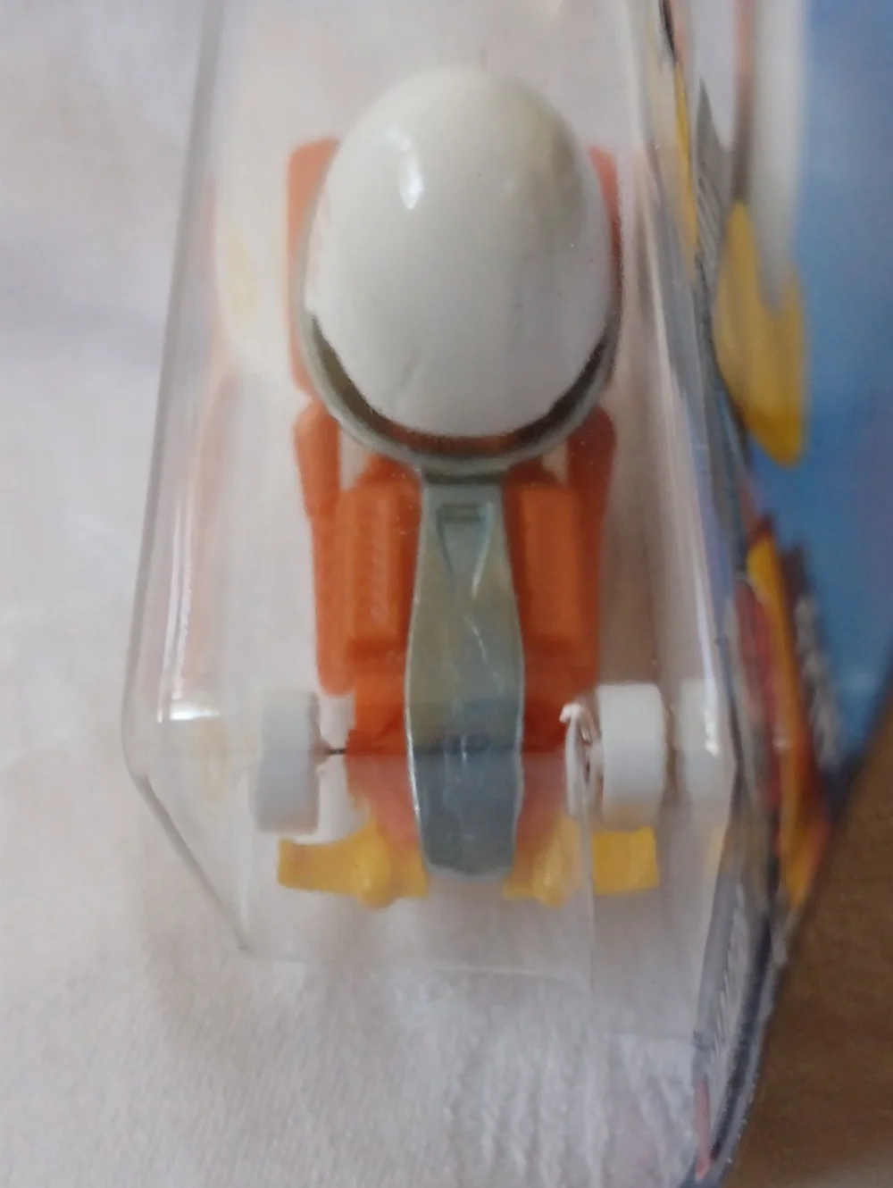 Mattel Hot Wheels Eggshelleracer NWT